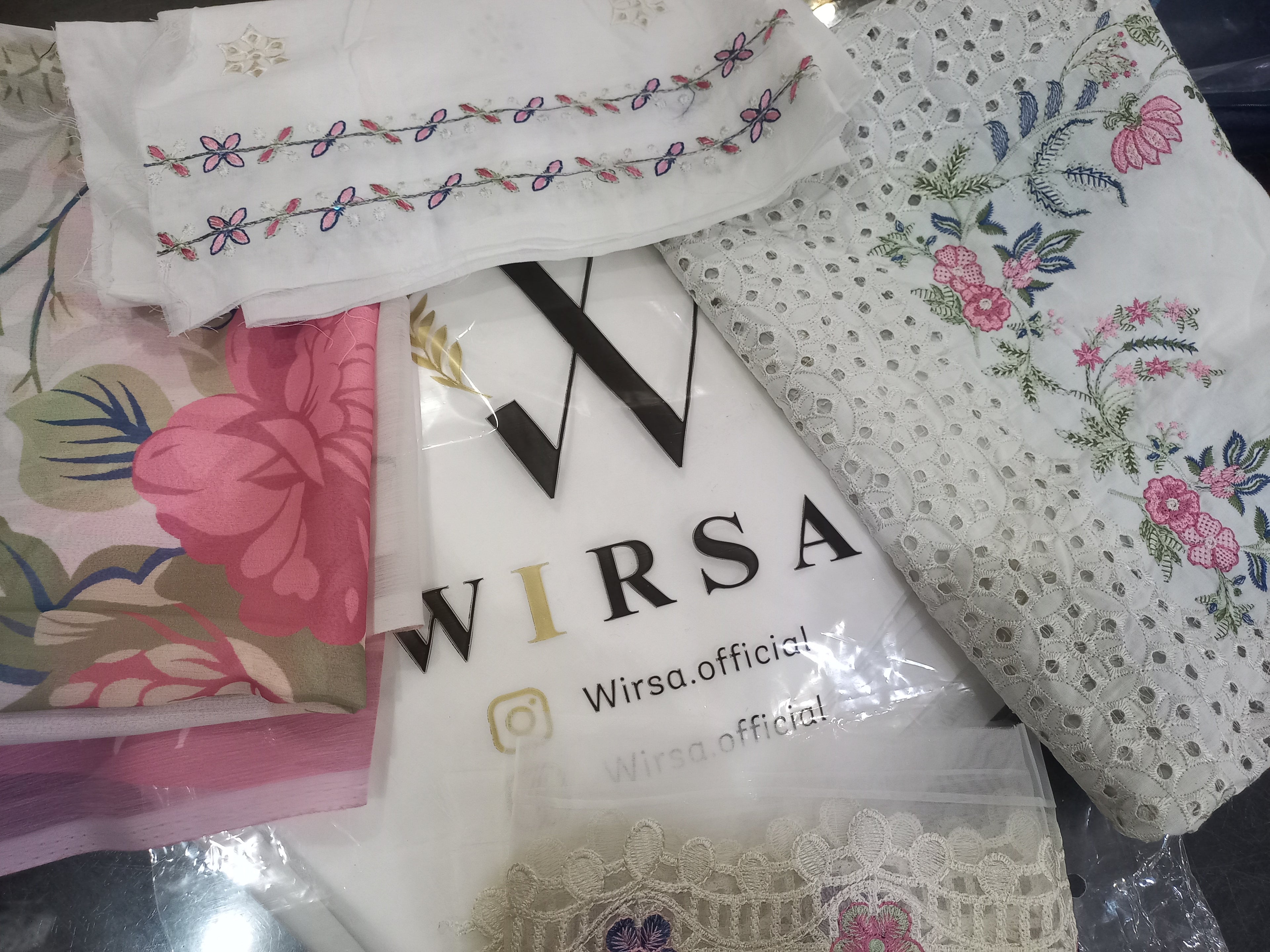Wirsa boring chickenkari
